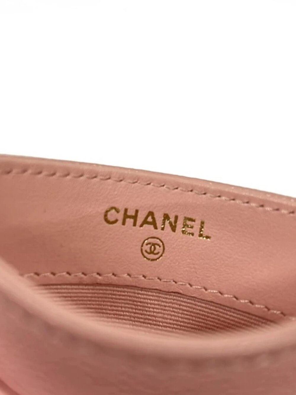 CHANEL Matelasse AP0213 Light Pink Calfskin Card Case Gold hardware - Picture 4 of 5